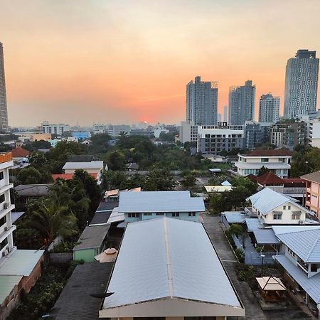 Sundowner Sukhumvit Apartment Банкок Екстериор снимка