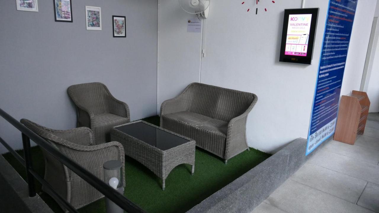 Sundowner Sukhumvit Apartment Банкок Екстериор снимка