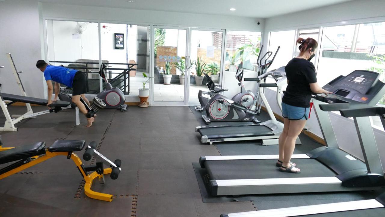 Sundowner Sukhumvit Apartment Банкок Екстериор снимка
